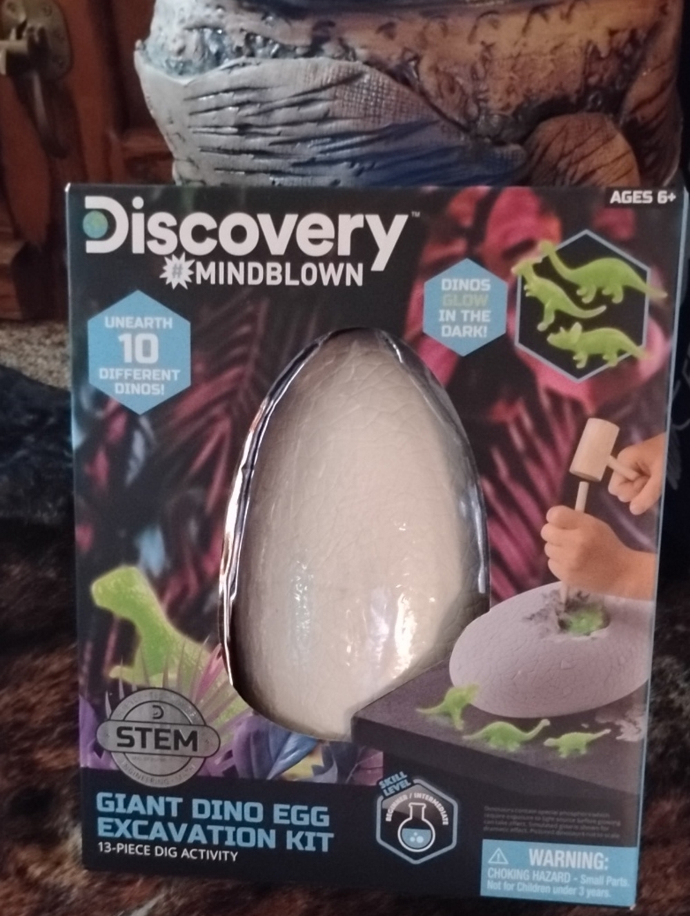 Discovery Mindblown Giant Dino Egg Excavation Kit - White Egg